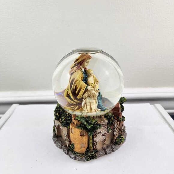 San Francisco Music Box Snowglobe Mother Mary Baby Angel Silent Night Musical - Picture 3 of 7